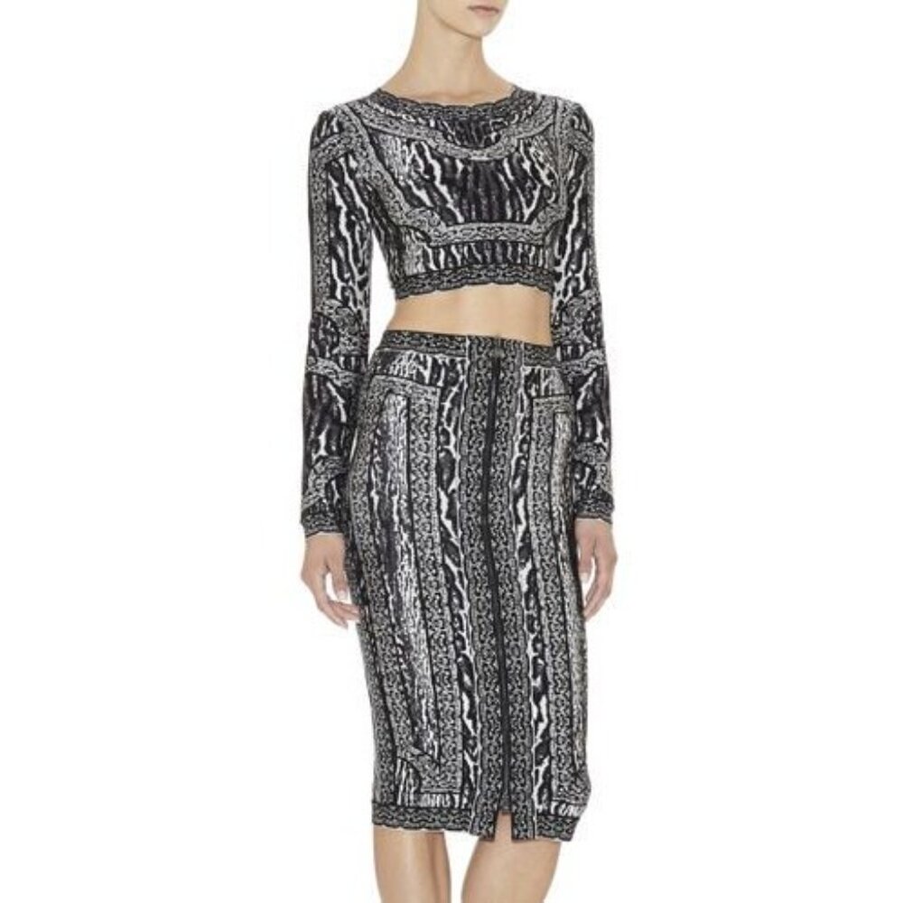 Herve Leger Two Piece Elegant Black and Gray Patterned Skirt Set - Picture 2 of 10